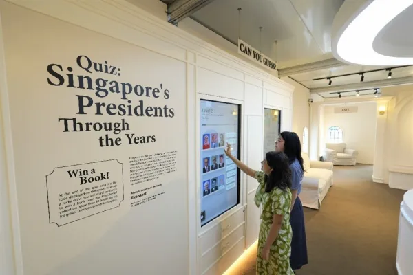 READ30 The Presidential Pop up Library