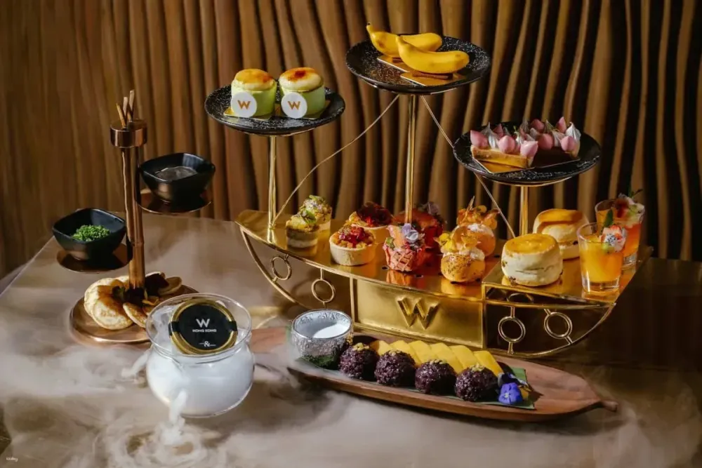 7. W Hong Kong X ISSEY MIYAKE Afternoon Tea Set