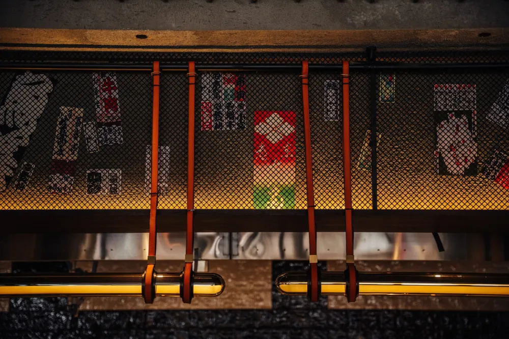 japanese bar interior yurakucho