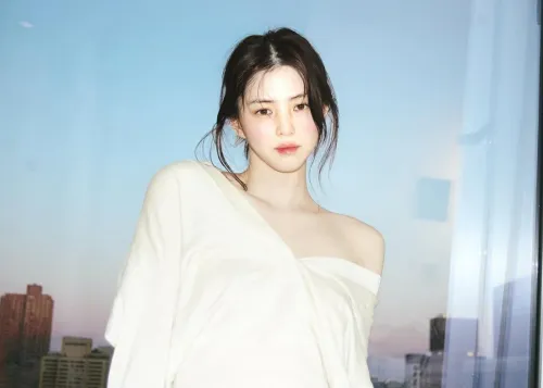 ‘Nevertheless’ Star Han So-Hee to Embark on First Fanmeeting World Tour
