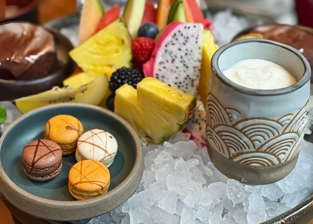Dessert platter