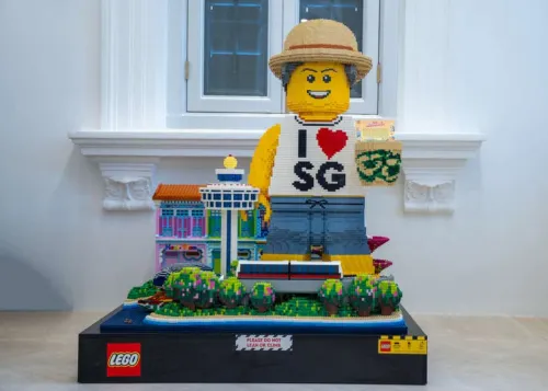 National Museum Unveils Largest LEGO Mural for SG60 Celebration