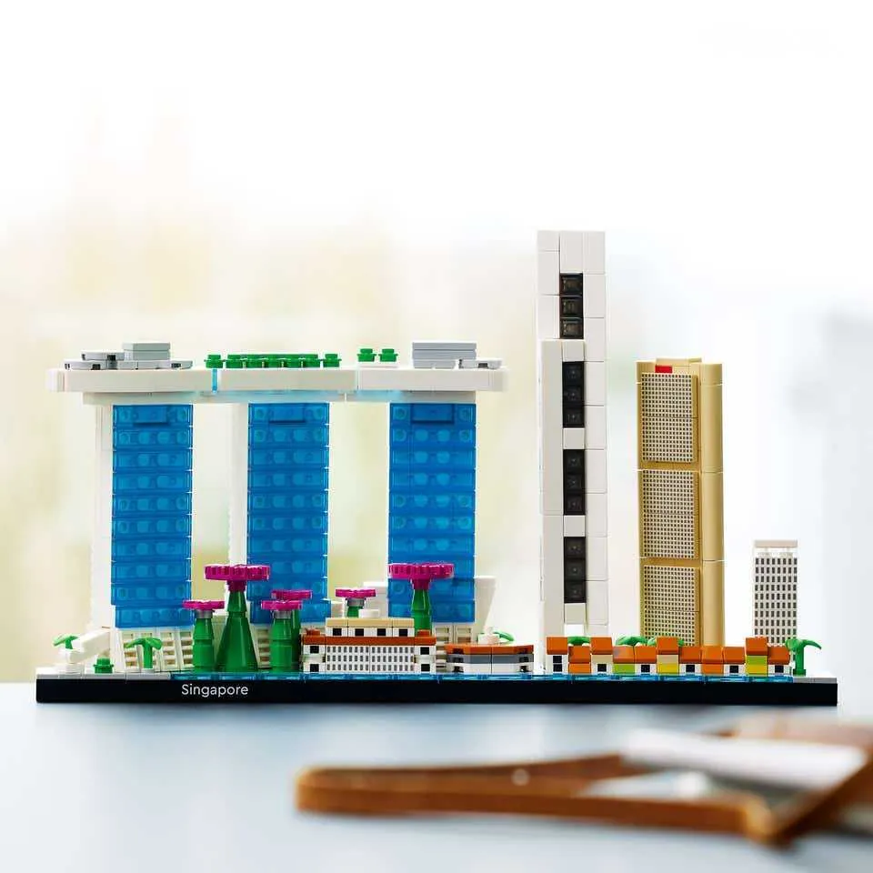 21057 Singapore set