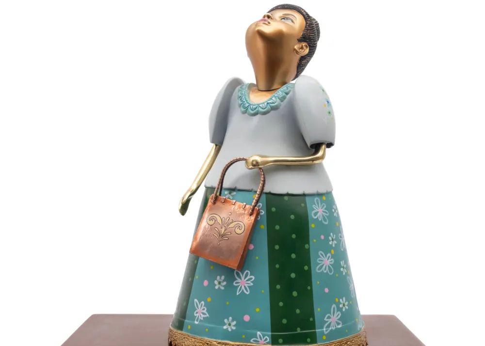 A mix of bronze and ceramic for the sculptures.