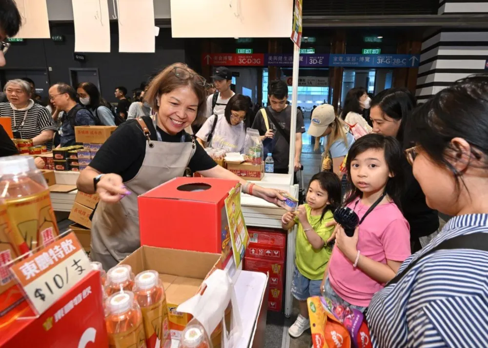 The Food Expo attracts participants of all ages.