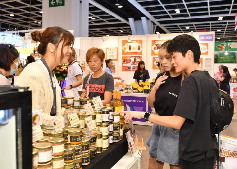 The Food Expo attracts participants of all ages.