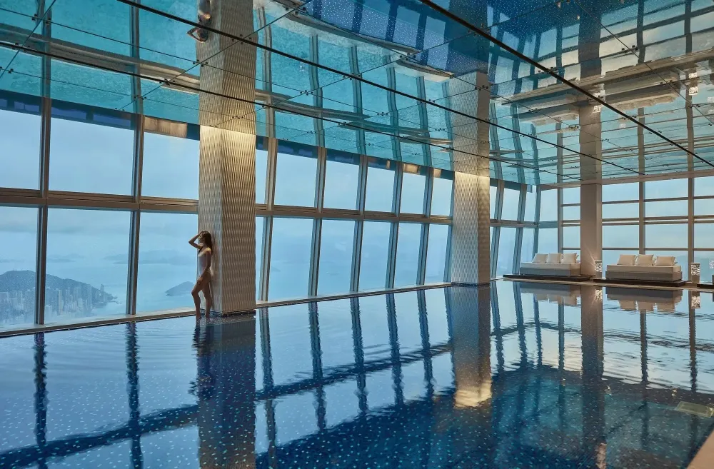 3 The Ritz-Carlton Hong Kong