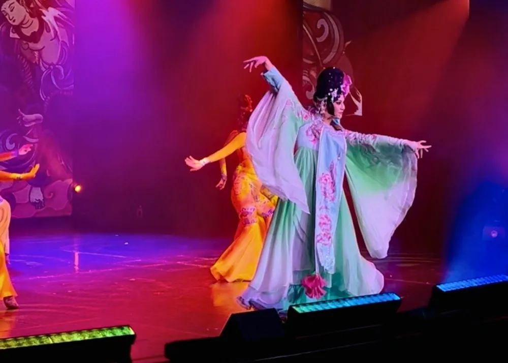 StarCruises’ “Star Voyager” Odyssey show featuring YIMO