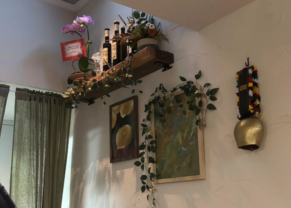 Nocino Hollywood Road's interior