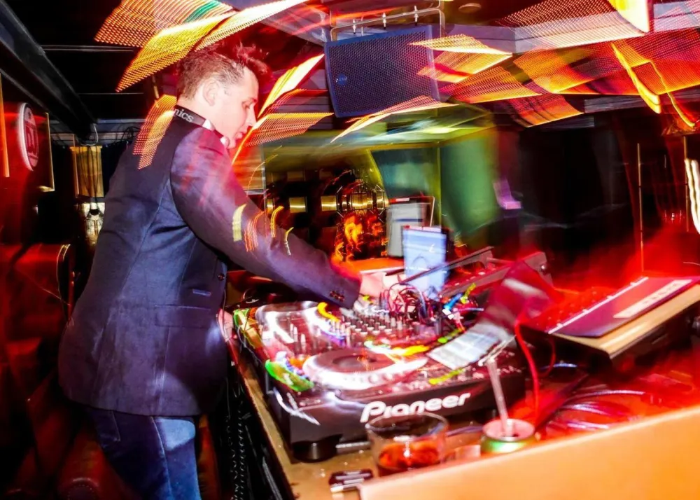 DJ Fabsabs