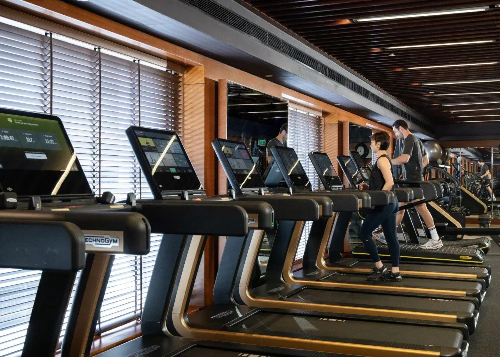 MO's fitness center offers two fitness packages