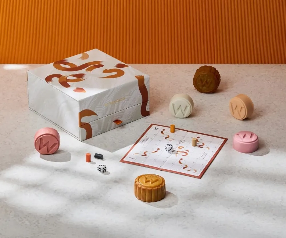 W Bangkok The Selene Serpent Mooncake