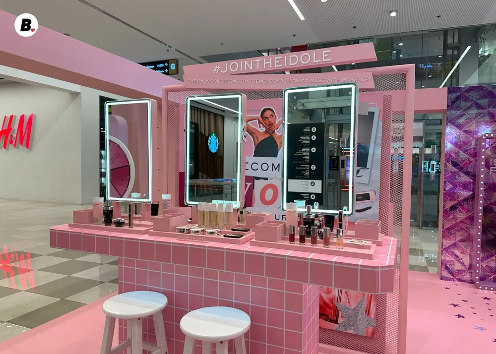 makeup booth