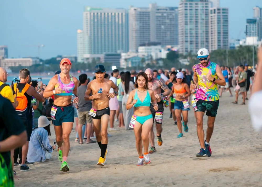 Runners during the Pattaya International Bikini Beach Race