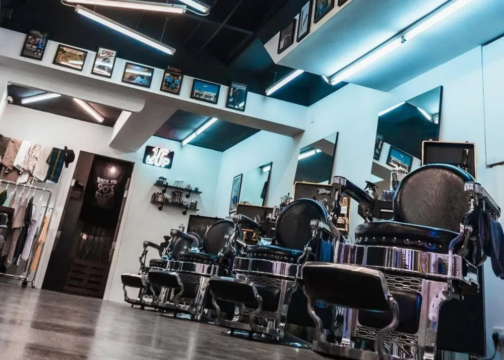 Mr. Boogie Barbershop Interior