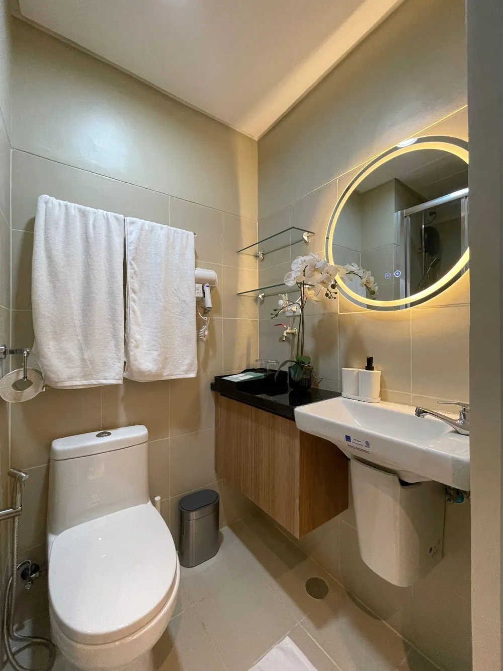 condo bathroom