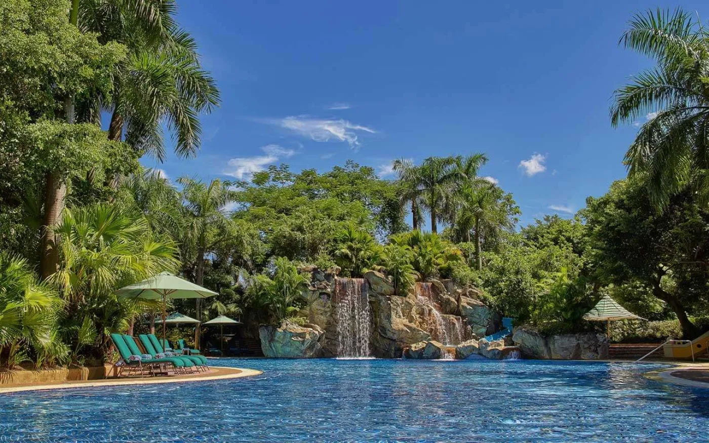 AZGLM Artyzen Grand Lapa Macau Resort Poolside