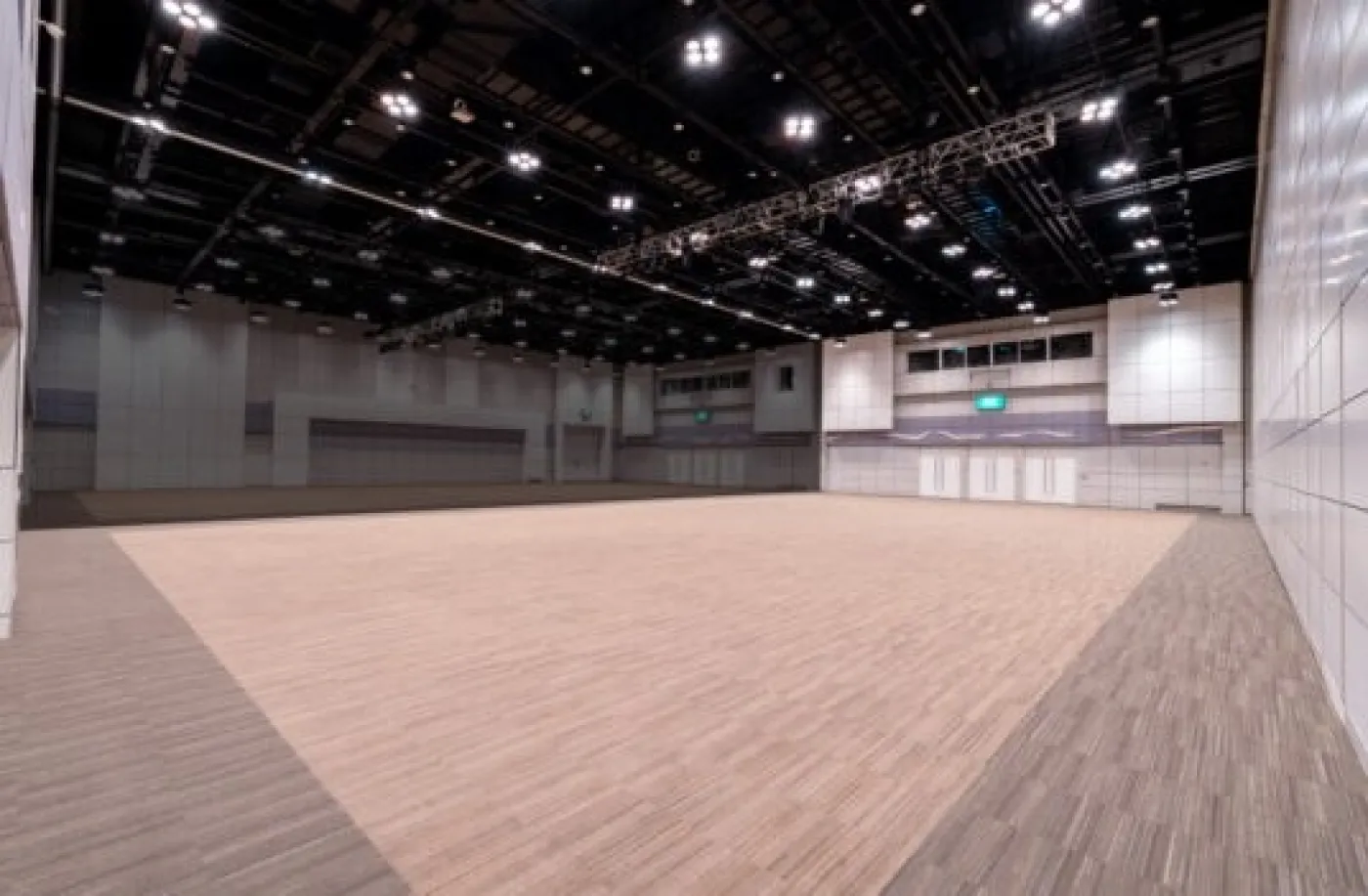 GRAND HALL 202 536x351