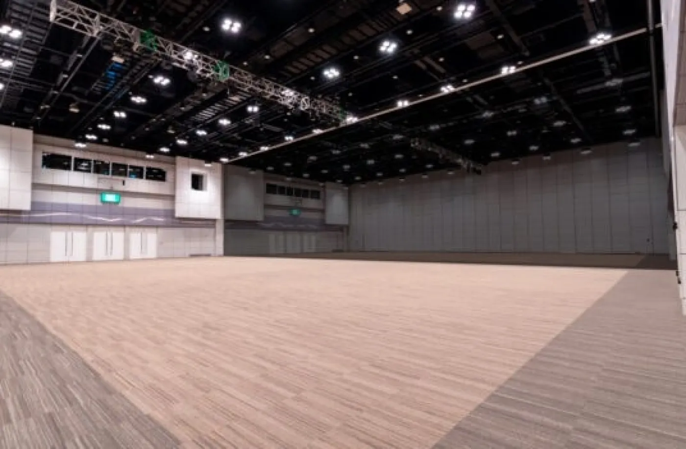 GRAND HALL 201 536x351