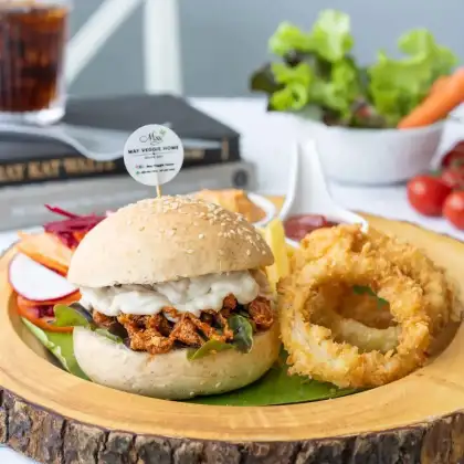 May Veggie Home Bangkok's Vegan Burger With Onion Rings