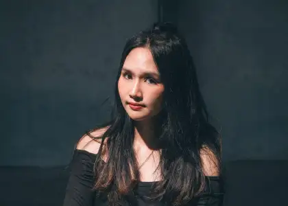 RAZE guitarist Jenna