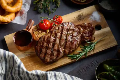 Buy 3 Get 1 Free and a Welcome Drink on Deluxe Dinner Set Menu