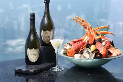 Ozone Sunday Brunch Seafood wih champagne 2
