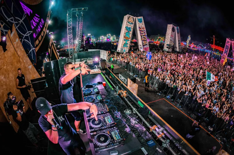 NEON COUNTDOWN 2023 2024 IN BANGKOK