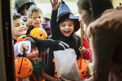 SSP Family Trick or Treat 3 min