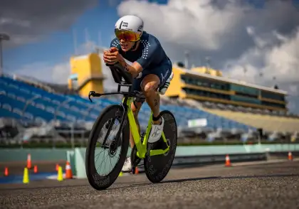 5. T100 Triathlon World Tour 2024 in Singapore
