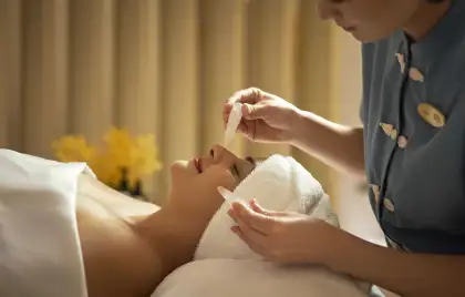 9. Mother’s Day Deals at Raffles Singapore