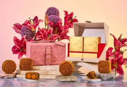 Mid-Autumn Treasures: Blossom and Botany