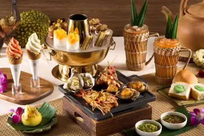 8. Thai Gourmet & Durian Afternoon Tea Lung Ngen Coffee X The Market