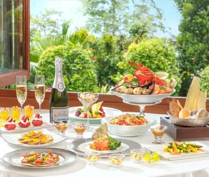 10. Sunday Champagne Brunch