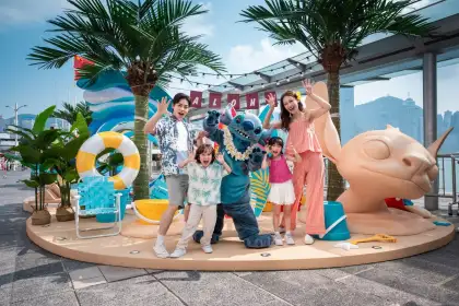 1 STITCH ARRIVES!!! @Harbour City