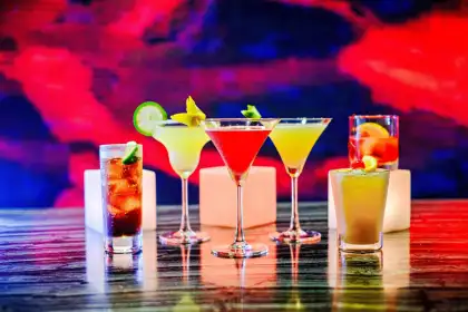 Happy Hour & Reverse Happy Hour at Vu's Sky Bar and Lounge