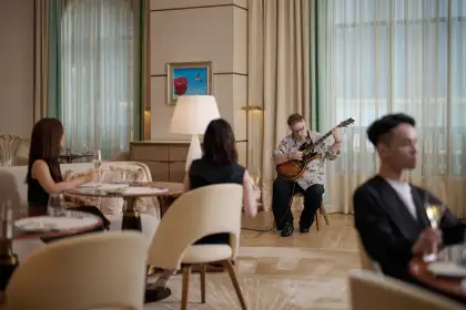 3 Bubbles & Jazz Soirée