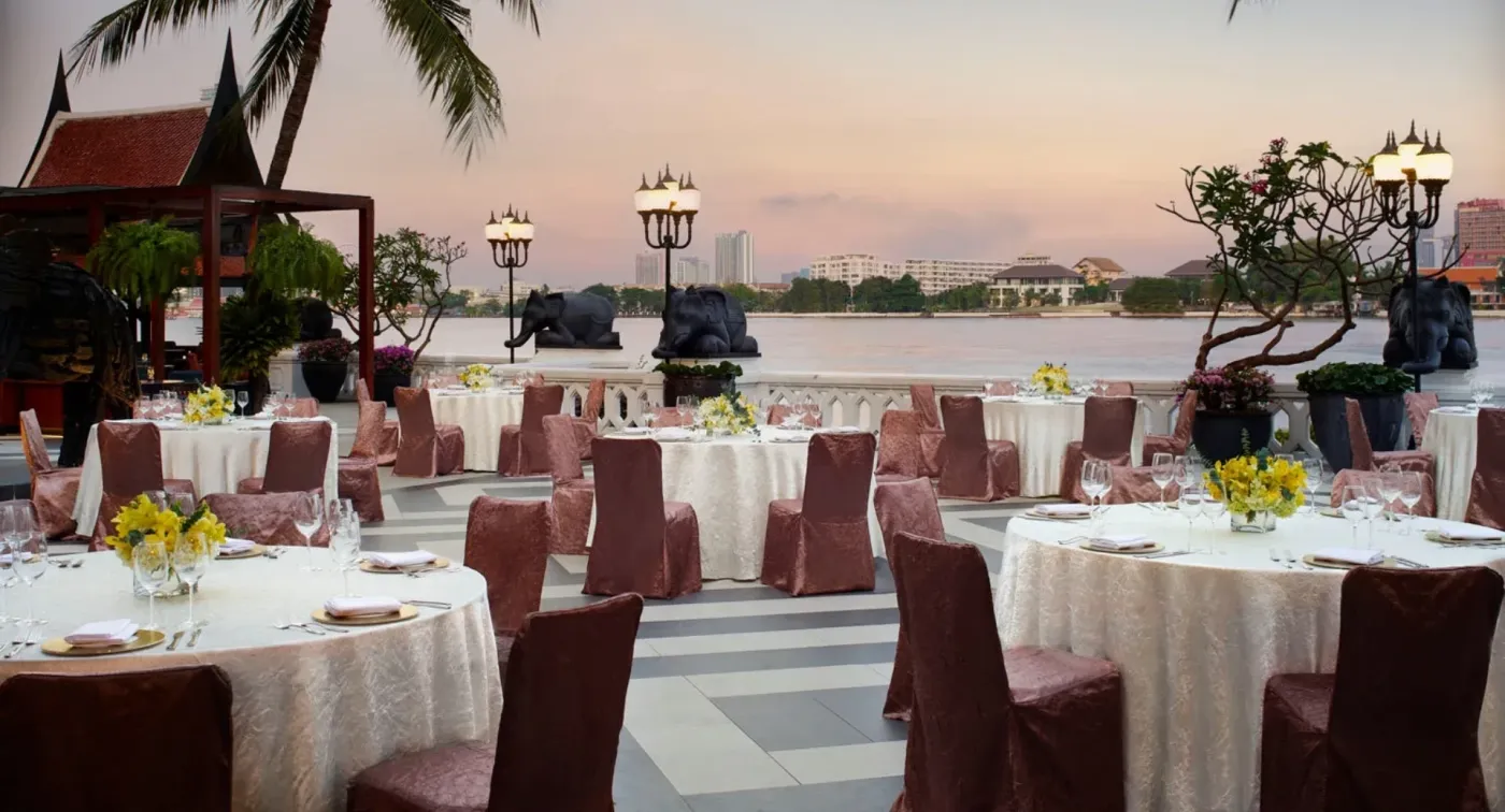 Anantara riverside bangkok grand sala rounds