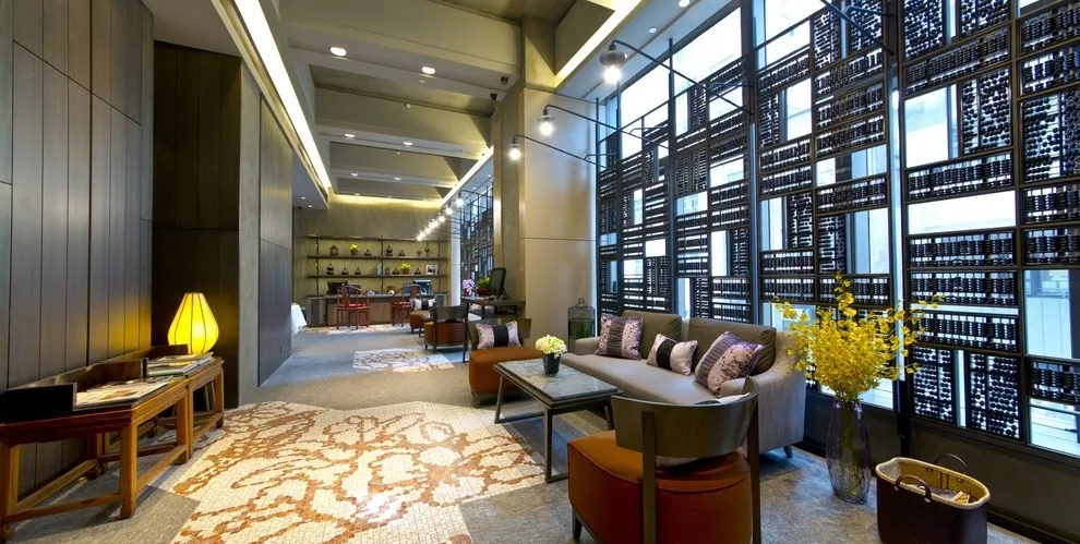 Cover Hotel Reception