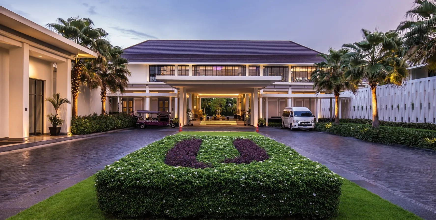 U Sathorn Bangkok pic 1