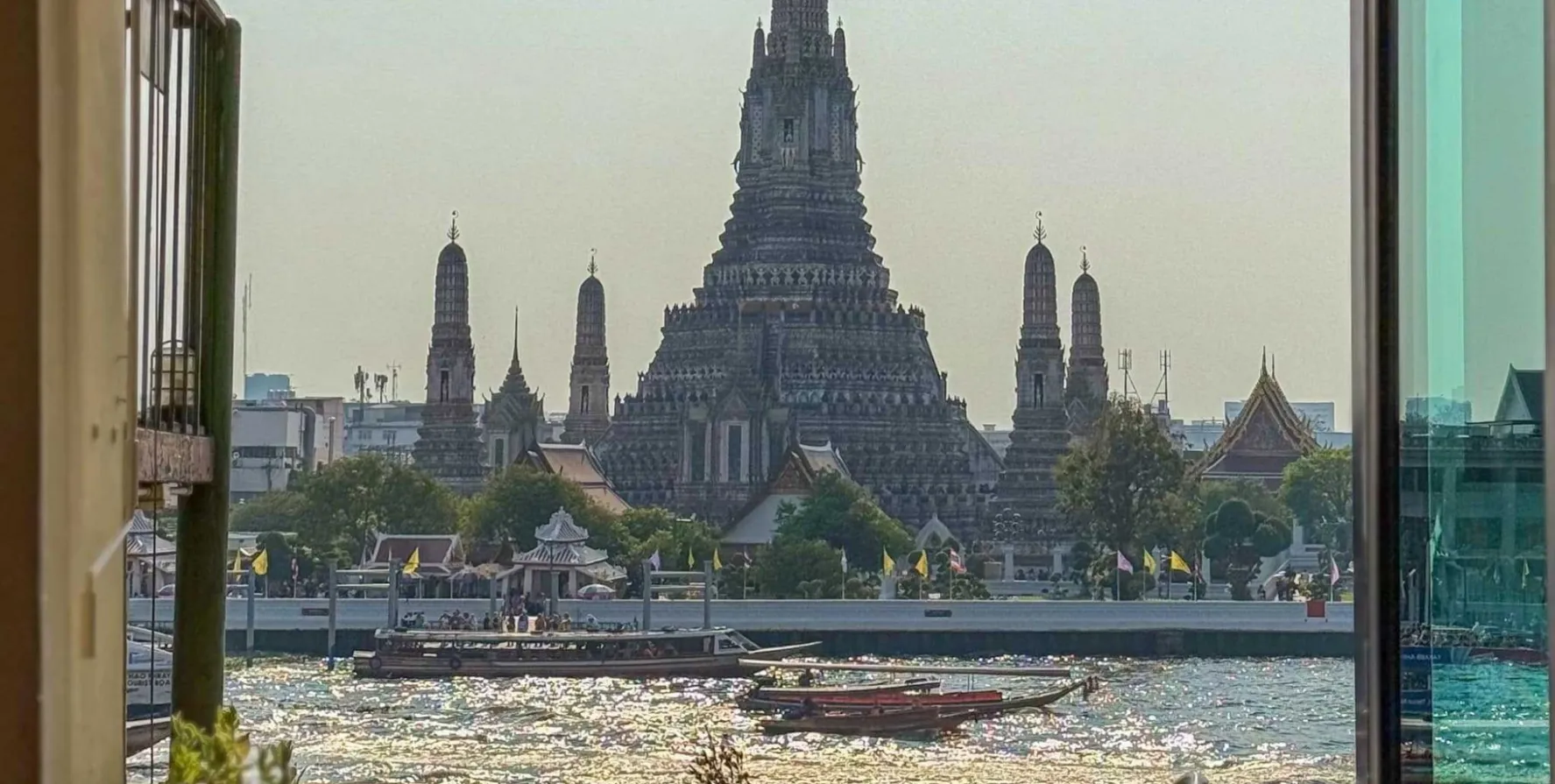 The Deck by Arun Residence pic 1