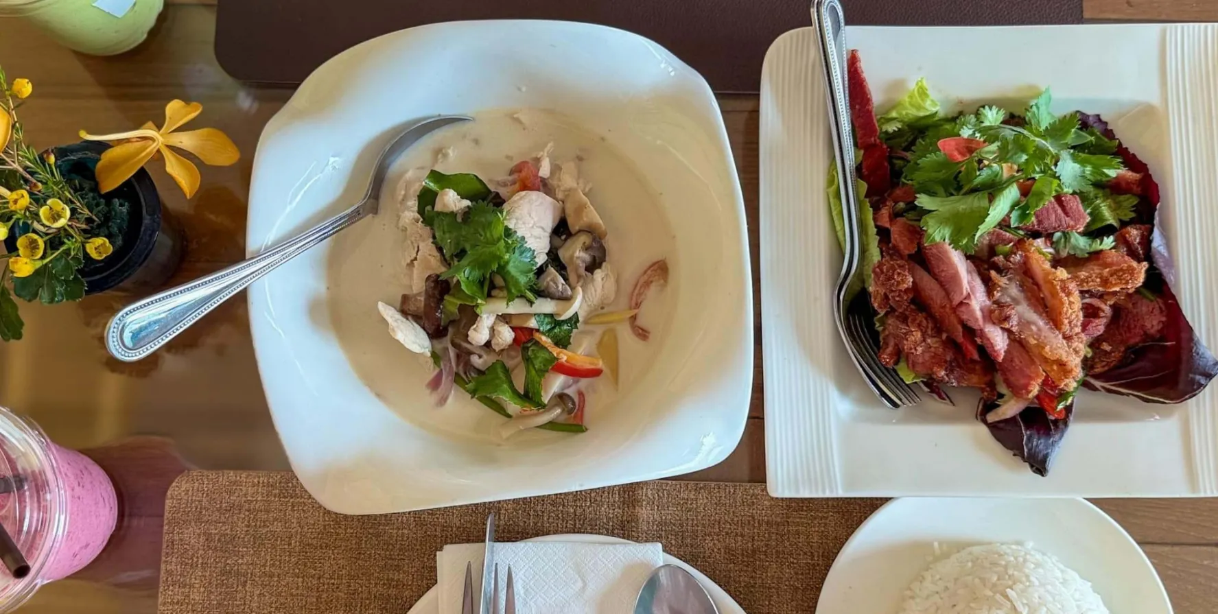 The Deck by Arun Residence pic 3