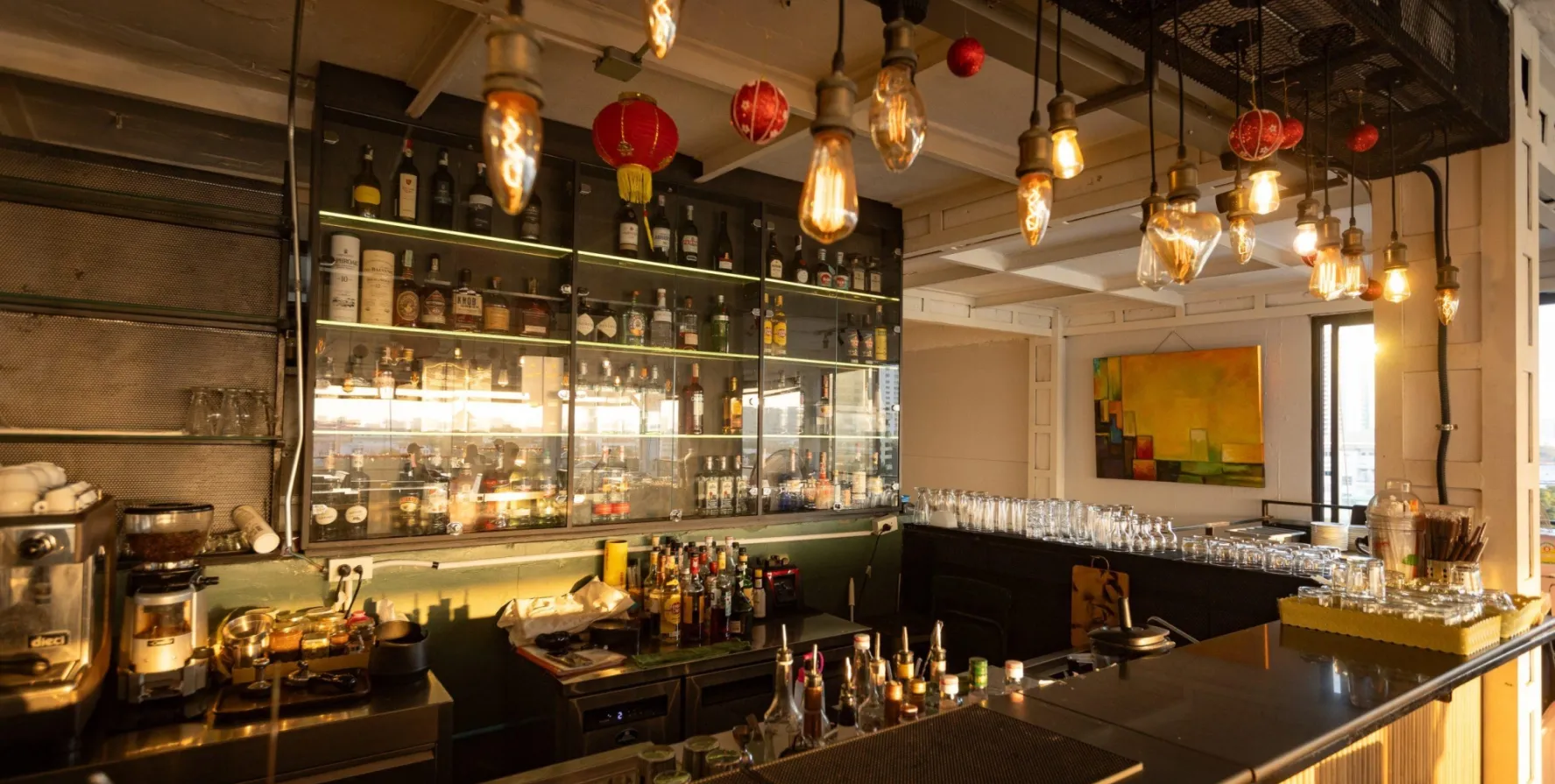 River Vibe Bar Restaurant pic 3
