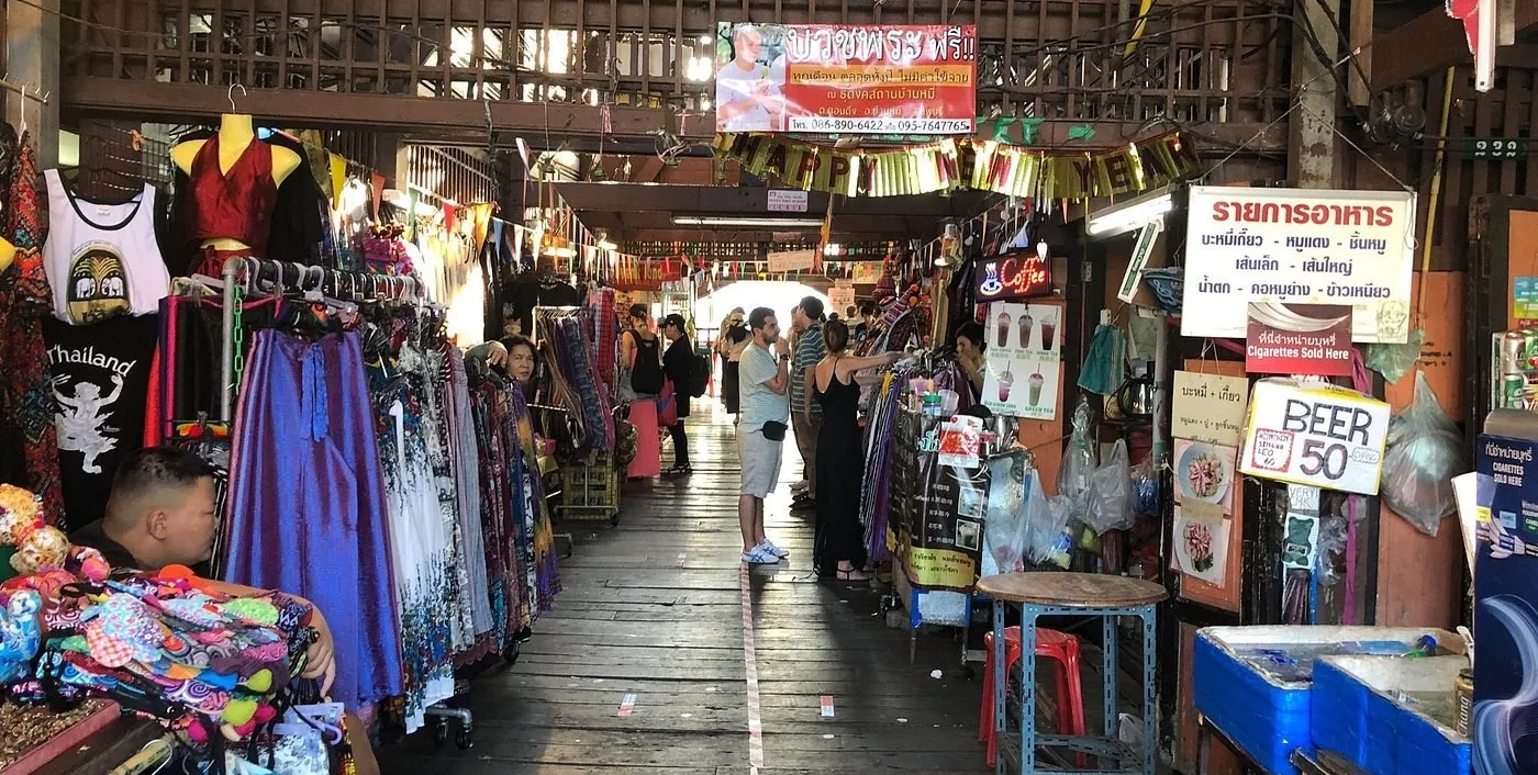 Tha Tian Market 3