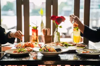 Viva Aviv The River pic 1