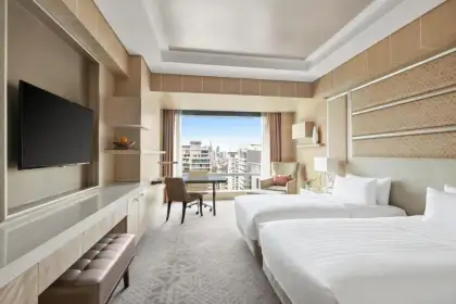 Shangri La The Fort 1