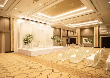 Anantara riverside bangkok wedding 1920x1037 13