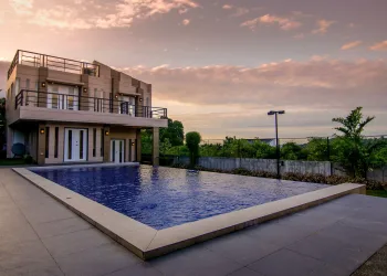 4b12ef de1ad3c3440c4486a6159ec42c0e9861mv2 d 5184 3888 s 4 2