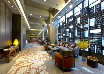 Cover Hotel Reception