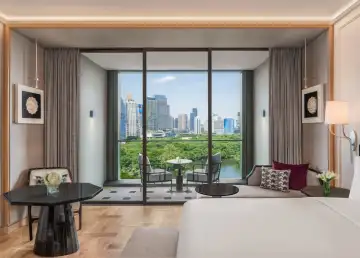 The Ritz Carlton Bangkok pic 2